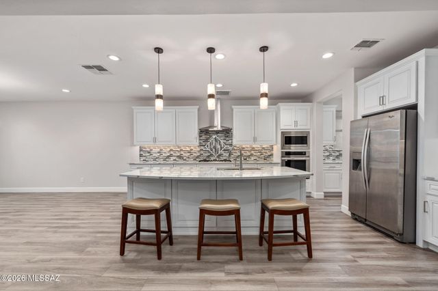 2333 E Copper Valley Way, Green Valley, AZ 85614