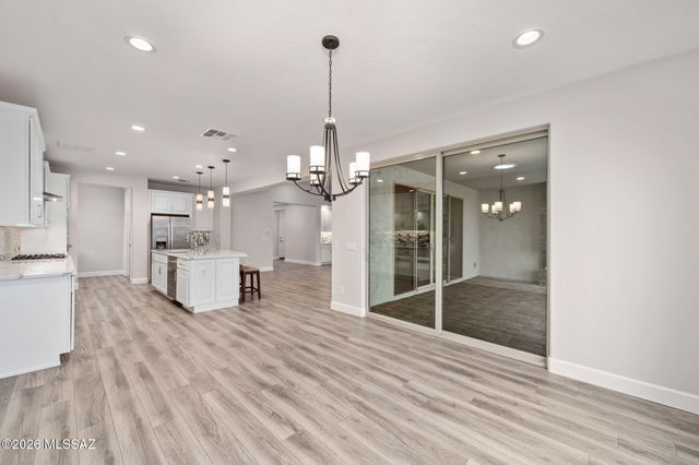 2333 E Copper Valley Way, Green Valley, AZ 85614