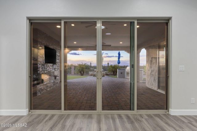 2333 E Copper Valley Way, Green Valley, AZ 85614