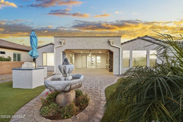 2333 E Copper Valley Way, Green Valley, AZ 85614