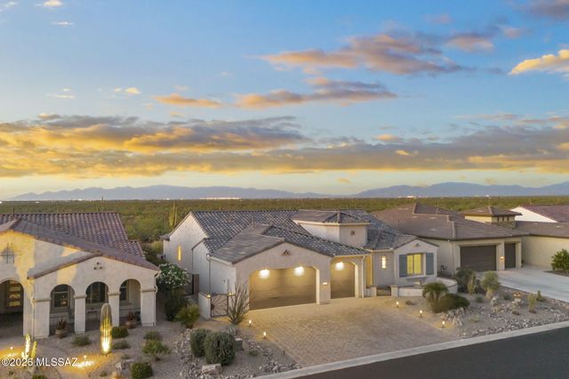 2333 E Copper Valley Way, Green Valley, AZ 85614