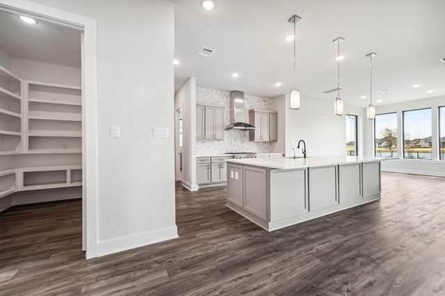 10314 Forest Lake Drive, Missouri City, TX 77459