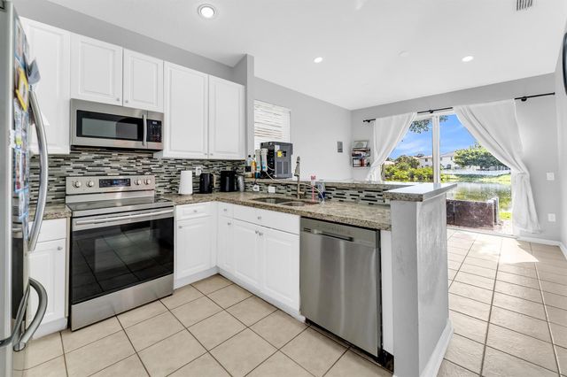 1723 NW 78TH Way 1723, Pembroke Pines, FL 33024