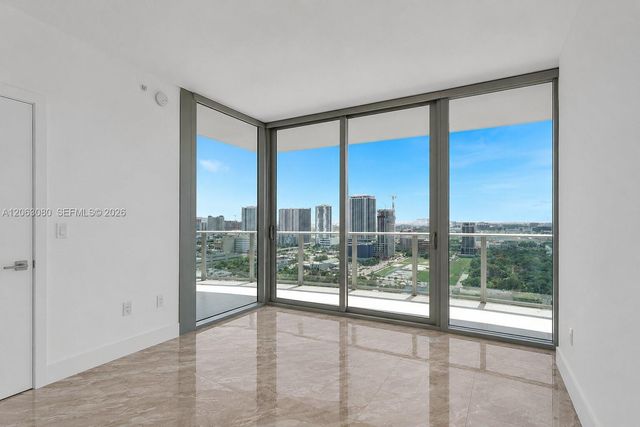 488 NE 18th St 3900, Miami, FL 33132