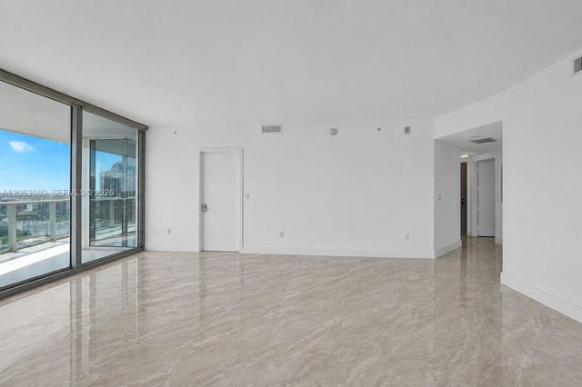 488 NE 18th St 3900, Miami, FL 33132