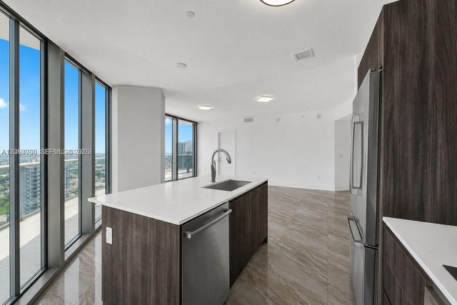 488 NE 18th St 3900, Miami, FL 33132