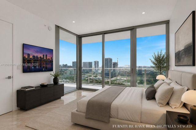 488 NE 18th St 3900, Miami, FL 33132