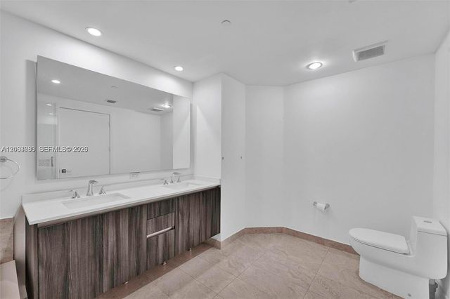 488 NE 18th St 3900, Miami, FL 33132