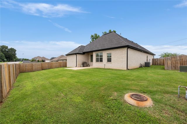 4256 Augustine Drive, Springdale, AR 72762
