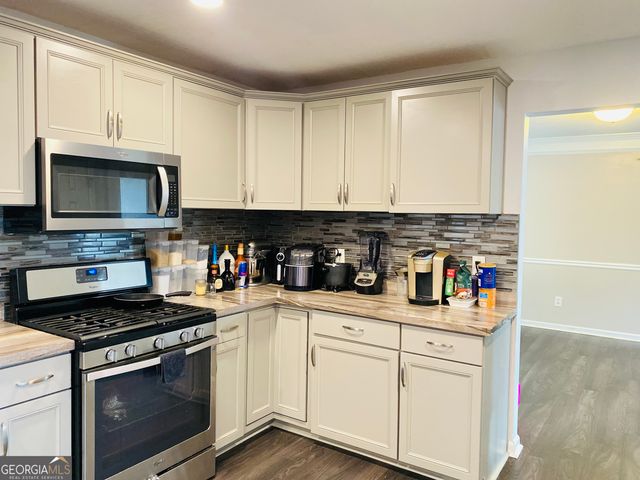 6632 Chason Woods Court, Jonesboro, GA 30238