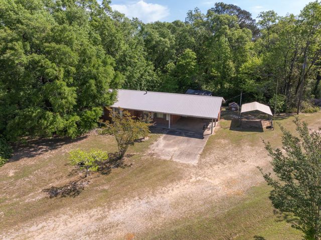 4684 Old Hwy 11, Purvis, MS 39475
