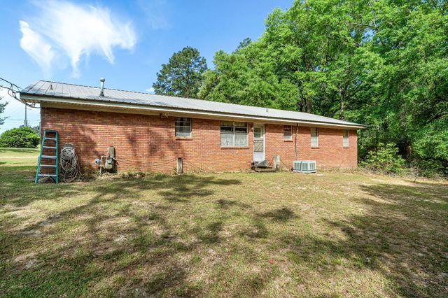 4684 Old Hwy 11, Purvis, MS 39475