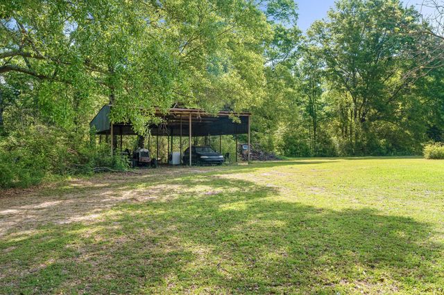 4684 Old Hwy 11, Purvis, MS 39475