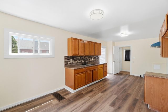 2015 Clifton Avenue, Springfield, OH 45505