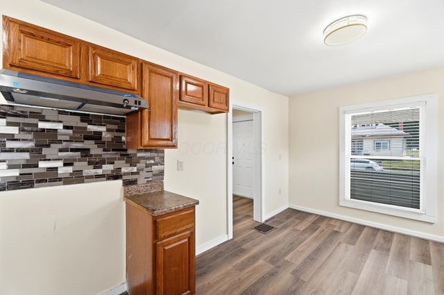 2015 Clifton Avenue, Springfield, OH 45505