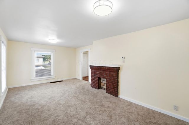 2015 Clifton Avenue, Springfield, OH 45505