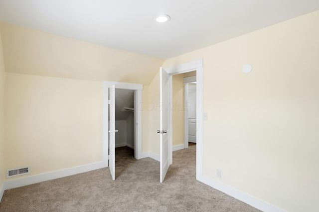 2015 Clifton Avenue, Springfield, OH 45505