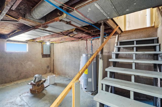 2015 Clifton Avenue, Springfield, OH 45505
