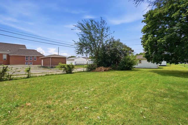 2015 Clifton Avenue, Springfield, OH 45505