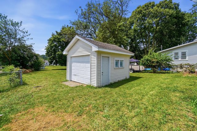 2015 Clifton Avenue, Springfield, OH 45505