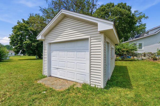 2015 Clifton Avenue, Springfield, OH 45505