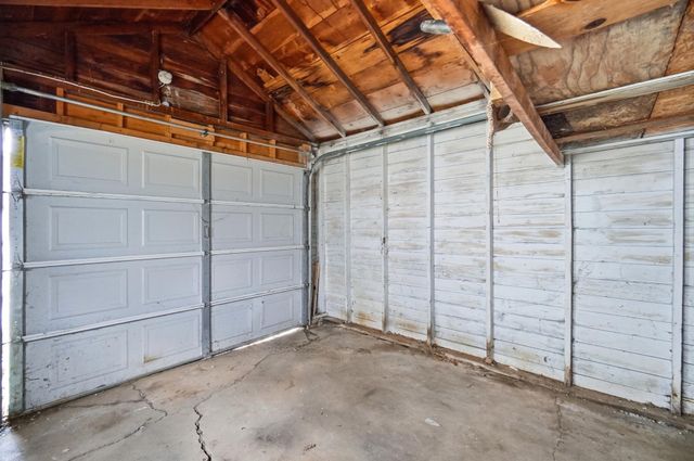 2015 Clifton Avenue, Springfield, OH 45505