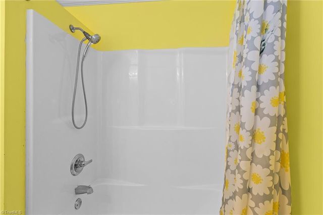 1504 Edgewood Drive, Yadkinville, NC 27055