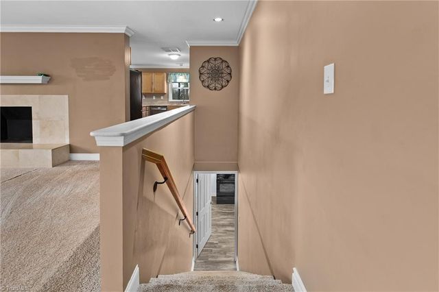 1504 Edgewood Drive, Yadkinville, NC 27055