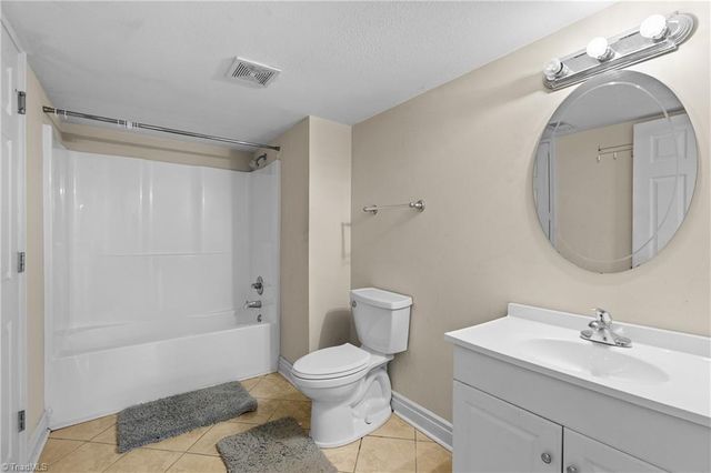 1504 Edgewood Drive, Yadkinville, NC 27055