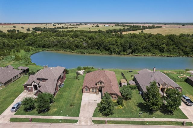 1812 Fair Oaks Lane, Royse City, TX 75189