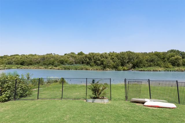 1812 Fair Oaks Lane, Royse City, TX 75189