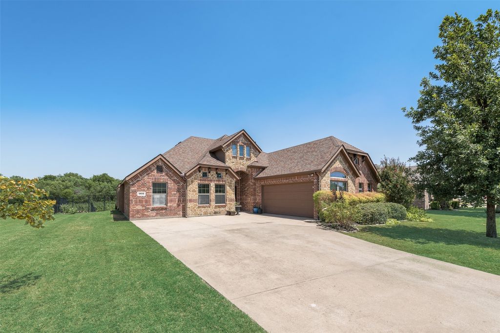 1812 Fair Oaks Lane, Royse City, TX 75189