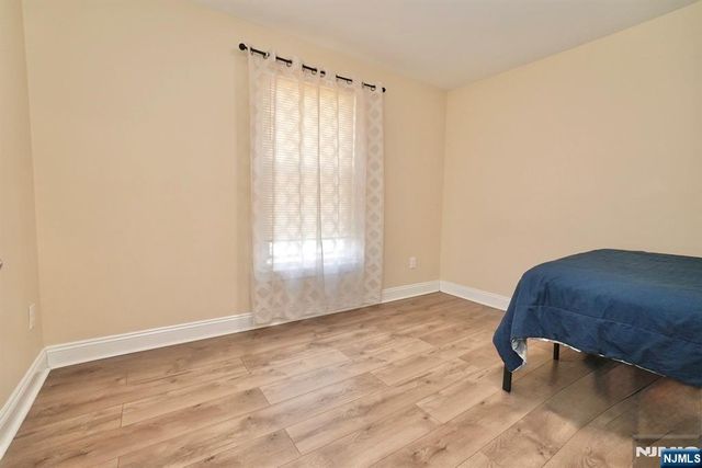 487 S 20th Street, Irvington, NJ 07111