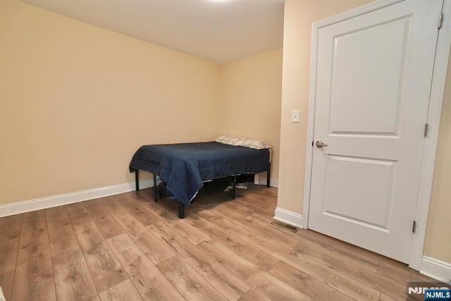 487 S 20th Street, Irvington, NJ 07111