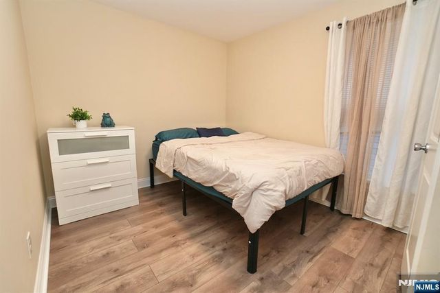 487 S 20th Street, Irvington, NJ 07111