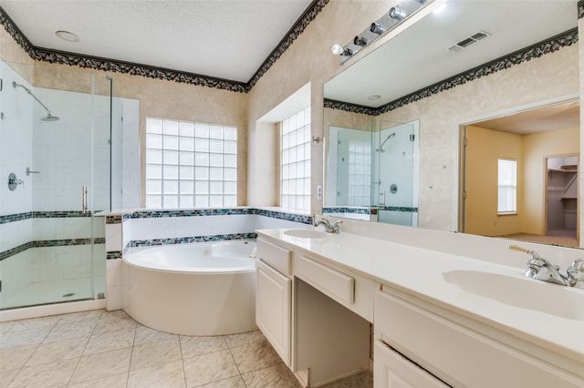 4562 Normandy Way, Grand Prairie, TX 75052