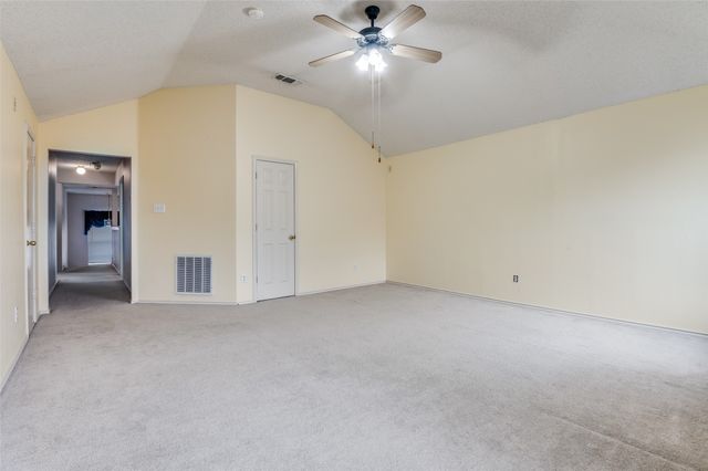 4562 Normandy Way, Grand Prairie, TX 75052