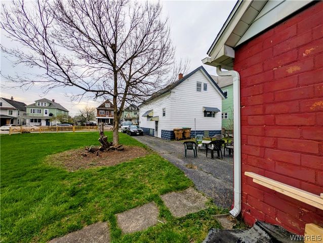 71 Hoerner Avenue, Cheektowaga, NY 14211