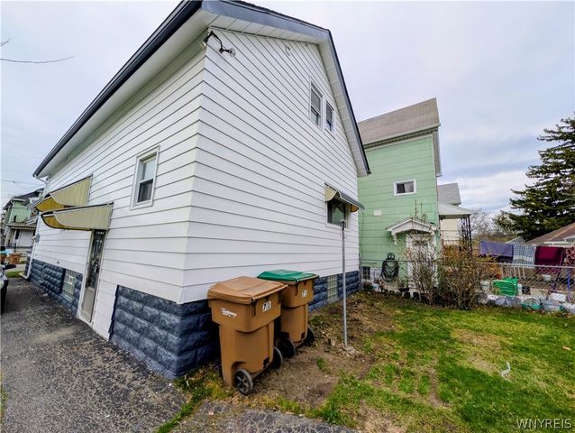 71 Hoerner Avenue, Cheektowaga, NY 14211
