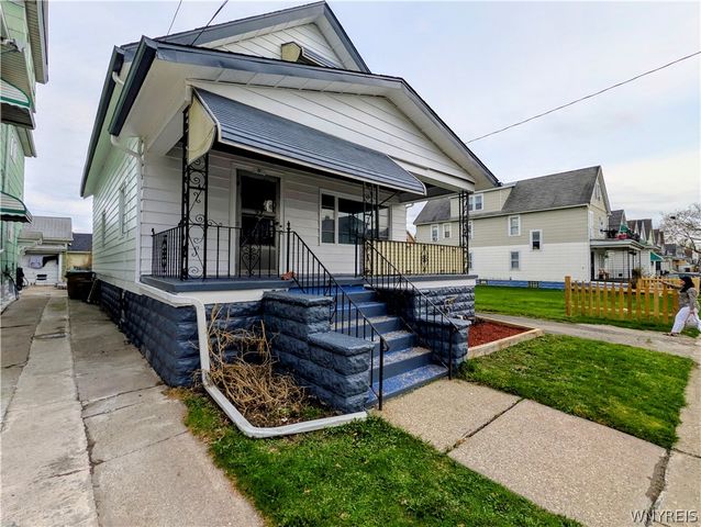 71 Hoerner Avenue, Cheektowaga, NY 14211