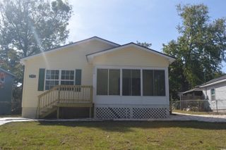 4356 Bayshore Dr., Little River, SC 29566