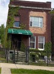 2910 W Fulton Street, Chicago, IL 60612