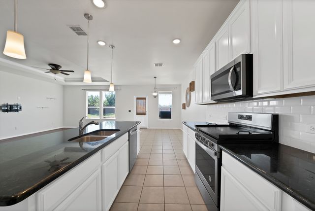 820 Lemongrass Court, Fort Worth, TX 76131