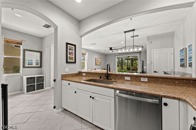 3231 Cottonwood BEND 301, Fort Myers, FL 33905