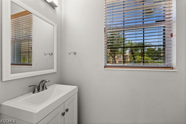 3231 Cottonwood BEND 301, Fort Myers, FL 33905