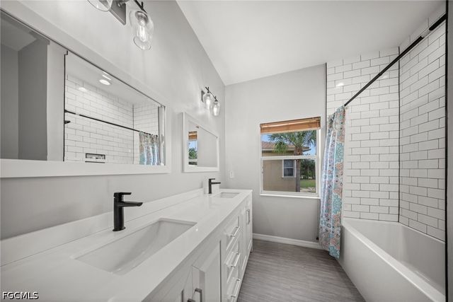 3231 Cottonwood BEND 301, Fort Myers, FL 33905