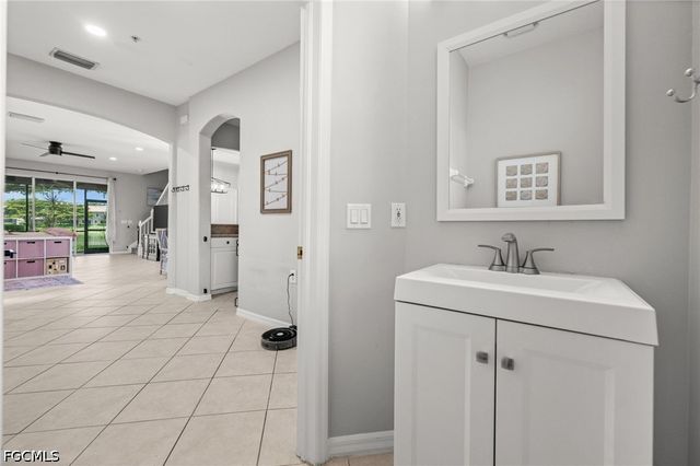3231 Cottonwood BEND 301, Fort Myers, FL 33905