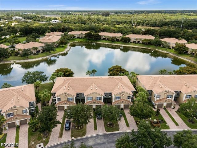 3231 Cottonwood BEND 301, Fort Myers, FL 33905