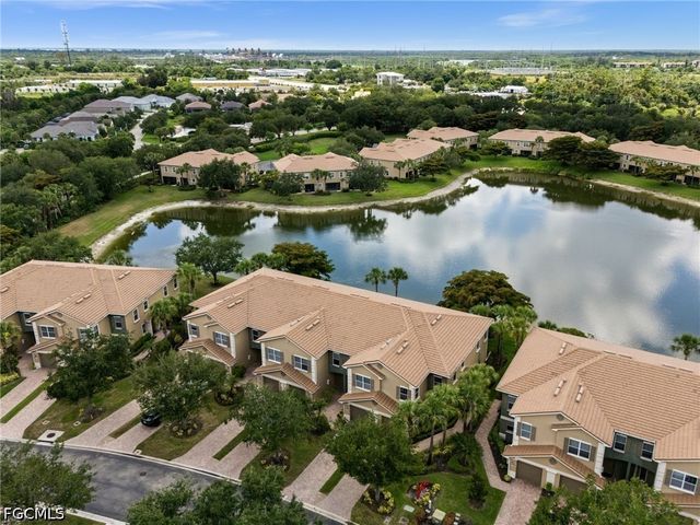 3231 Cottonwood BEND 301, Fort Myers, FL 33905
