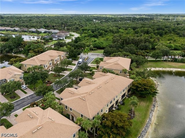 3231 Cottonwood BEND 301, Fort Myers, FL 33905